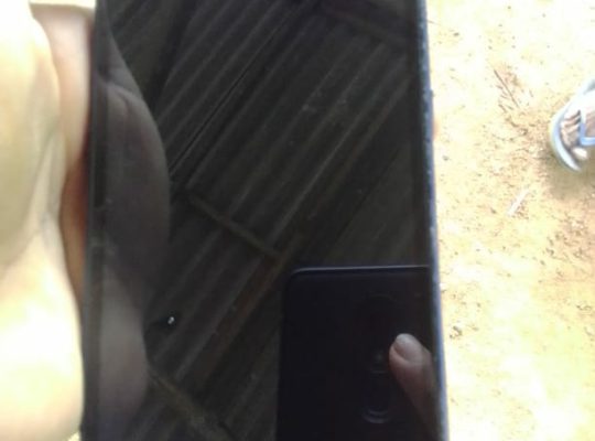 SANSUMG J6 4GB RAM 64 ROM