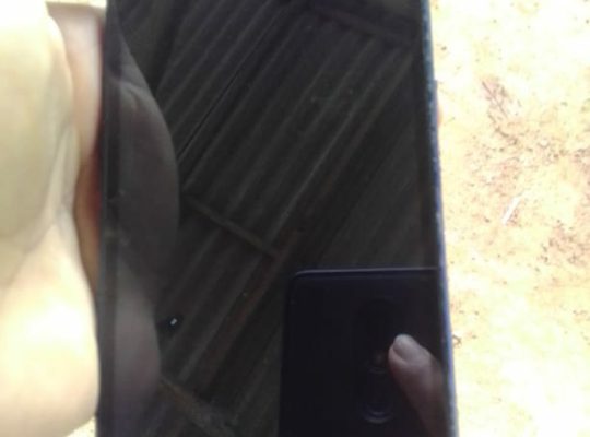 SANSUMG J6 4GB RAM 64 ROM