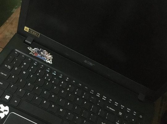 Acer Aspire i5 7th Gen Laptop 12GB RAM